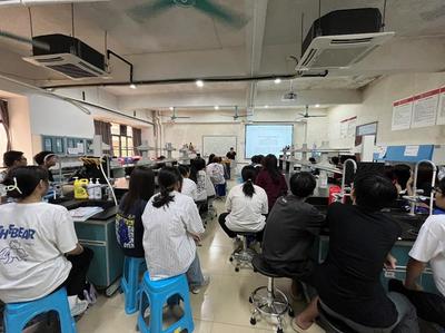 中醫(yī)藥科技文化節(jié) 生物化學(xué)實(shí)驗(yàn)技能競(jìng)賽圓滿舉辦，聚焦生化藥品創(chuàng)新